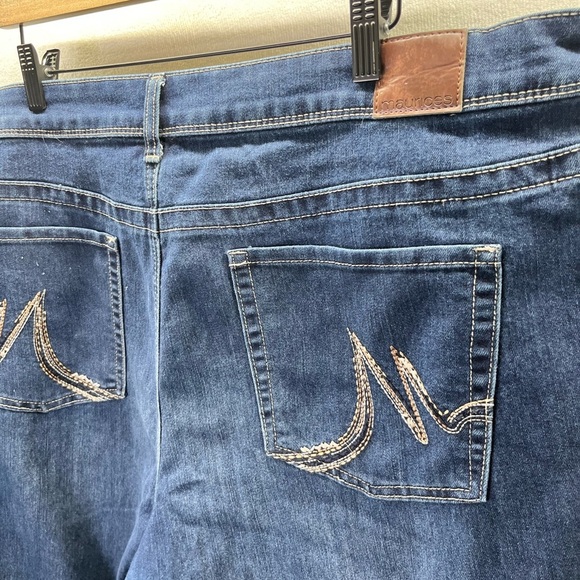 Maurices Bootcut Jeans Womens 22W Short Plus size Blue Denim Stretch Comfy 2364 - Picture 9 of 10